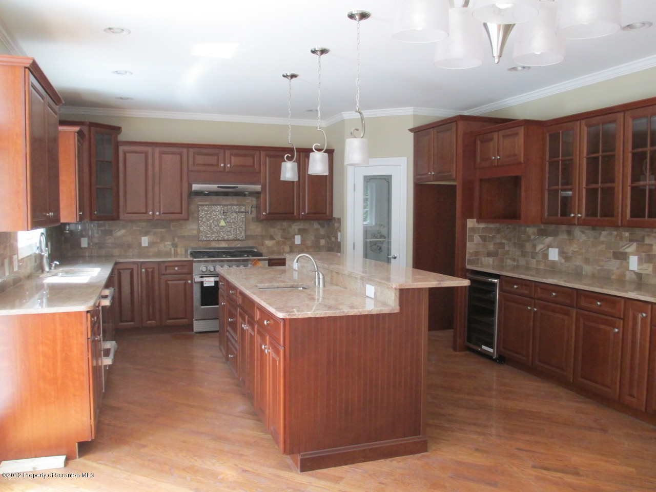 197 Carpenter Hill Road Clarks Summit, PA 18411 - Photo 8 of 26 IMG_0457
