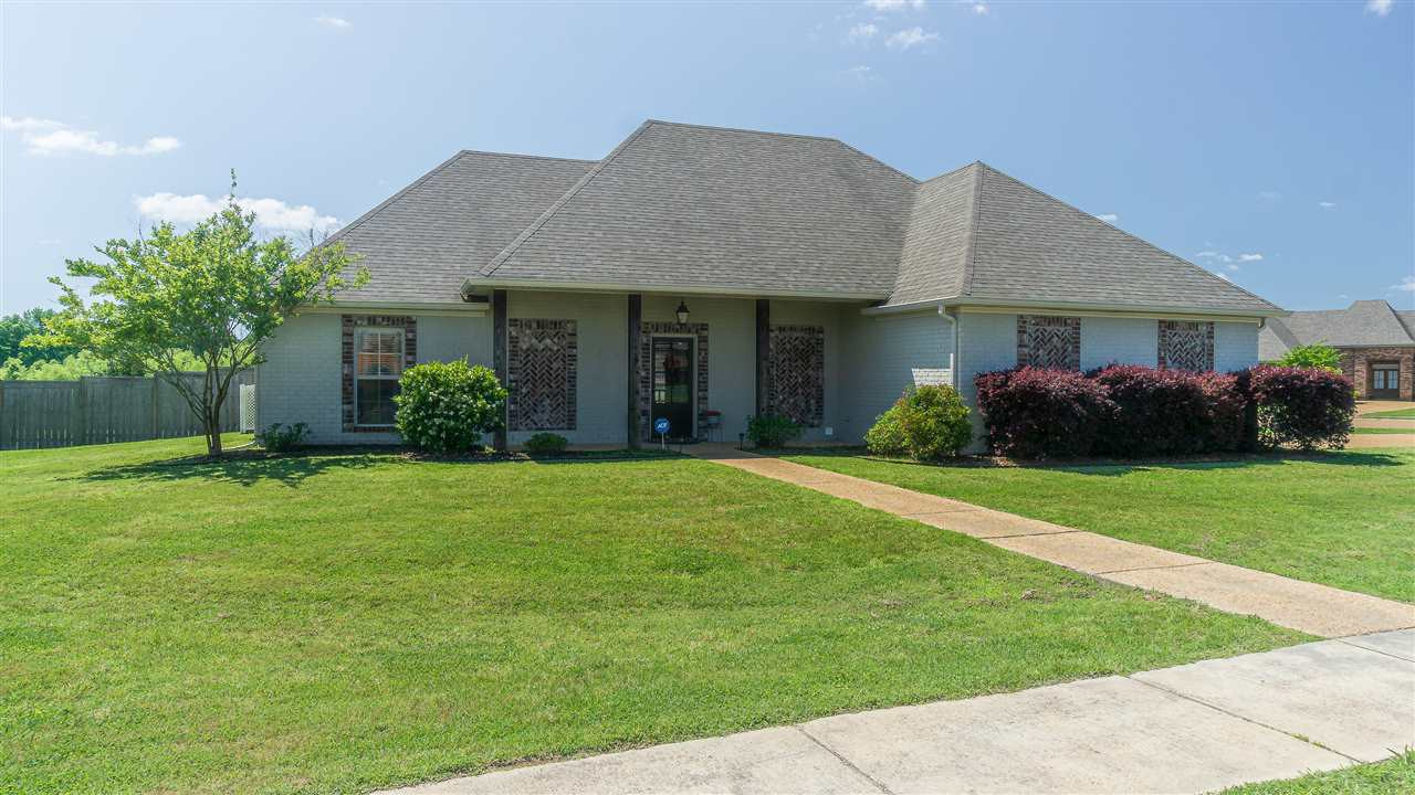 1939 East Ridge Circle Madison, MS 39110 - Photo 1 of 46 Photo 1