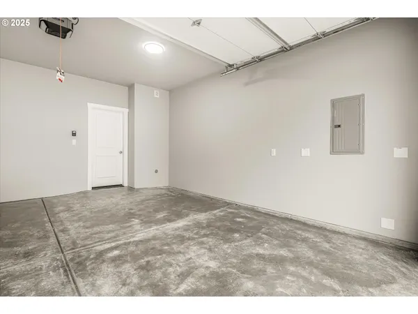 $499,947 | 181 Northwest Mawrcrest Drive, Gresham, OR 97030