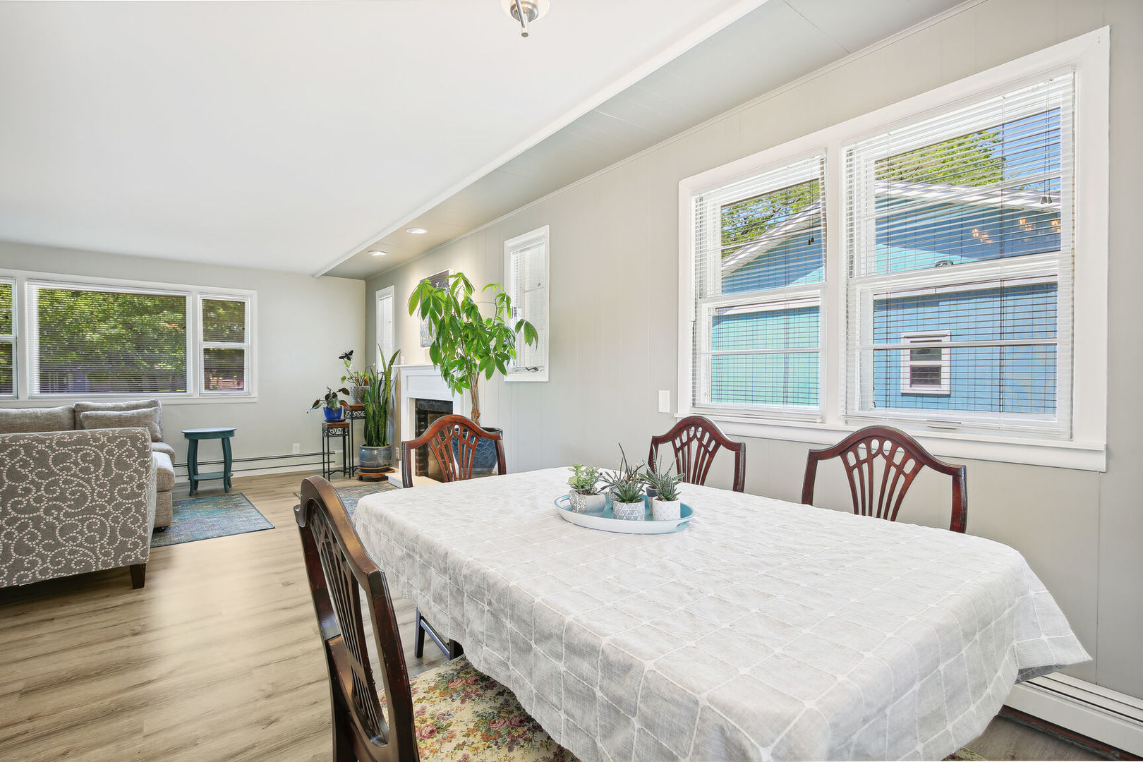 1008 South Mattis Avenue Champaign, IL 61821 - Photo 13 of 25 a view of a dining room with furniture and wooden floor