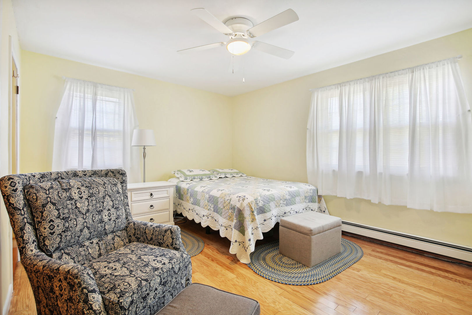 1008 South Mattis Avenue Champaign, IL 61821 - Photo 16 of 25 a bedroom with a bed and couch