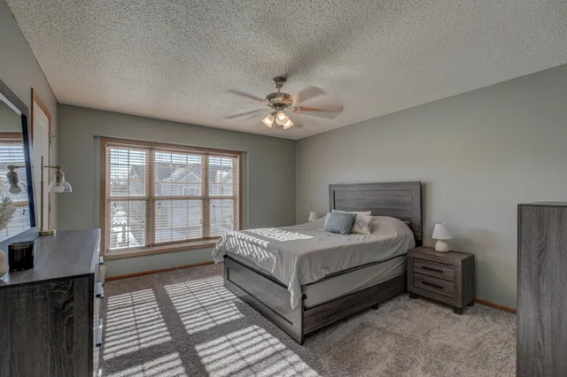 $300,000 | 15444 Foster Drive North, Hugo, MN 55038