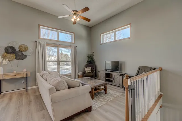 $300,000 | 15444 Foster Drive North, Hugo, MN 55038