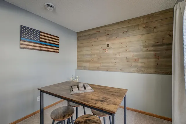 $300,000 | 15444 Foster Drive North, Hugo, MN 55038