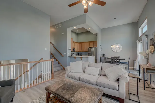 $300,000 | 15444 Foster Drive North, Hugo, MN 55038