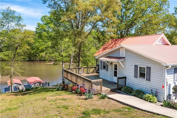 $559,000 | 9654 Highway 119 North, Leasburg, NC 27291