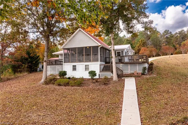 $585,000 | 9654 Highway 119 North, Leasburg, NC 27291