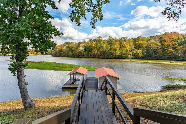 $585,000 | 9654 Highway 119 North, Leasburg, NC 27291