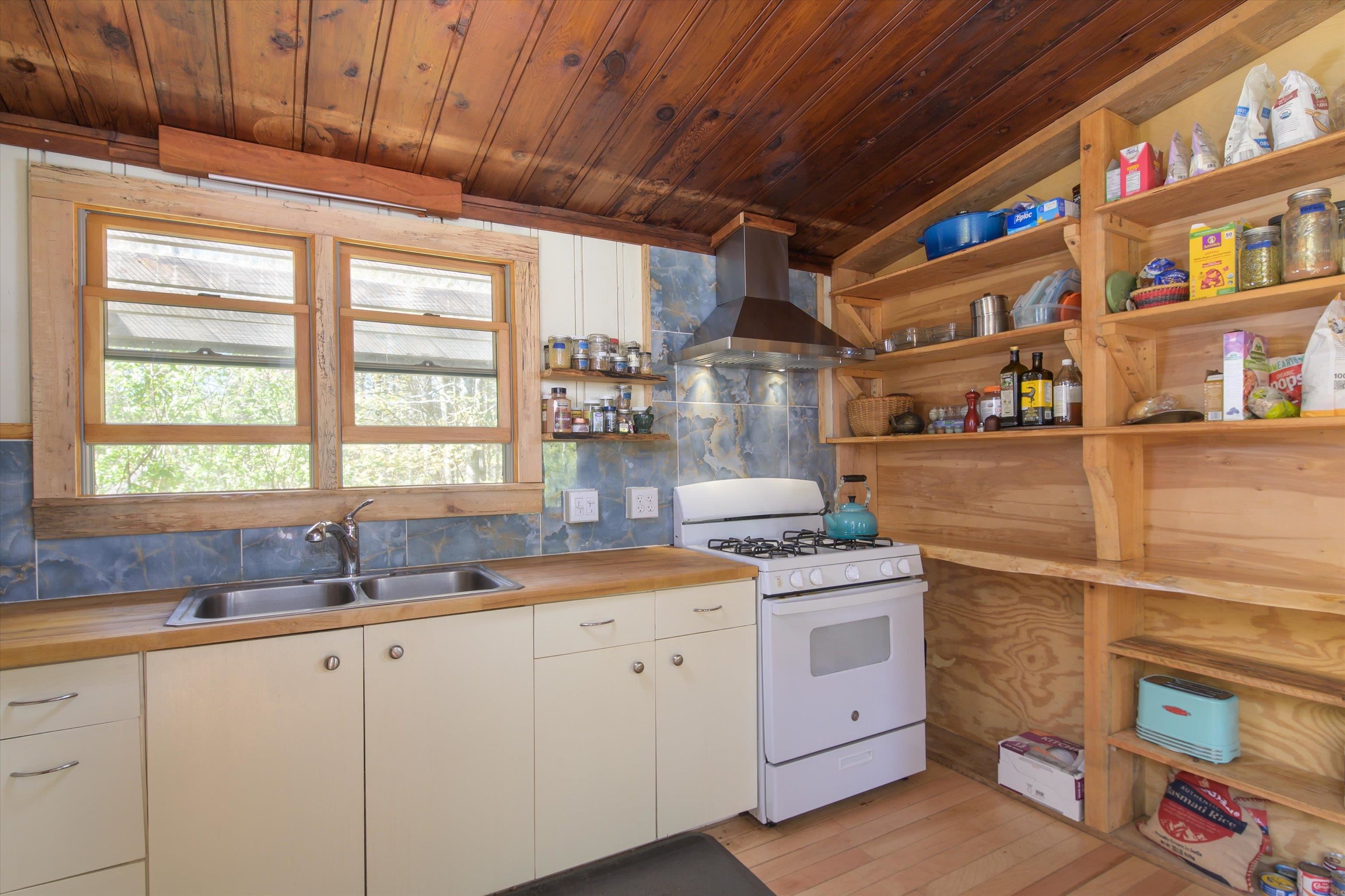 1310 Clif Reynolds Road Cambridge, VT 05464 - Photo 6 of 44