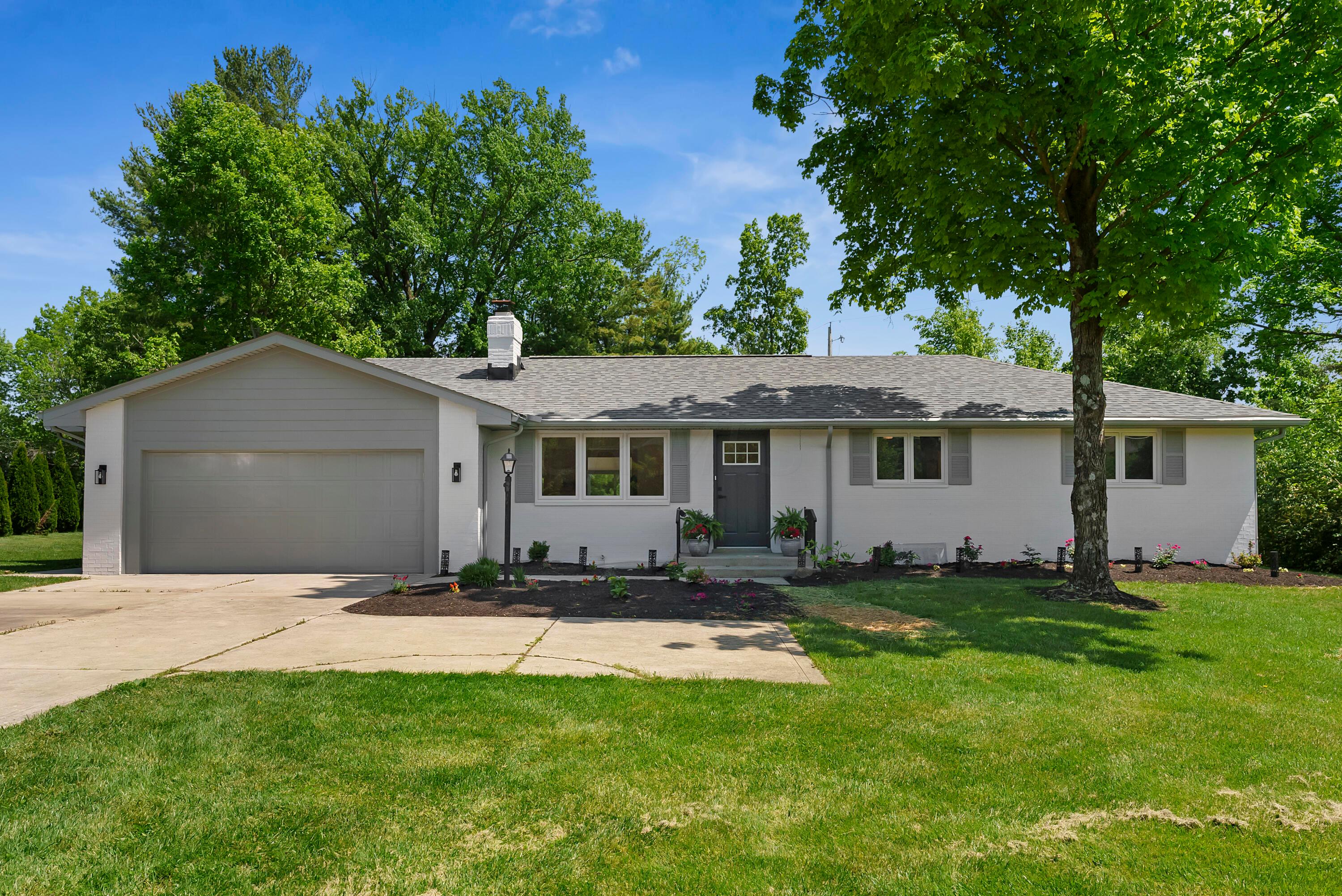 2211 Jewett Road Powell, OH 43065 - Photo 2 of 66 DSC04515