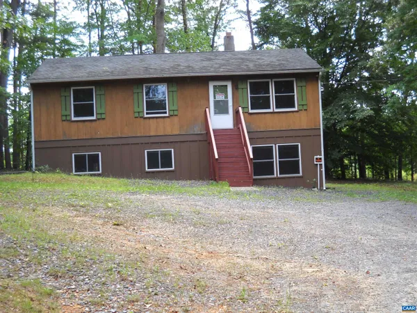 $279,500 | 548 East River Road, Fork Union, VA 23055