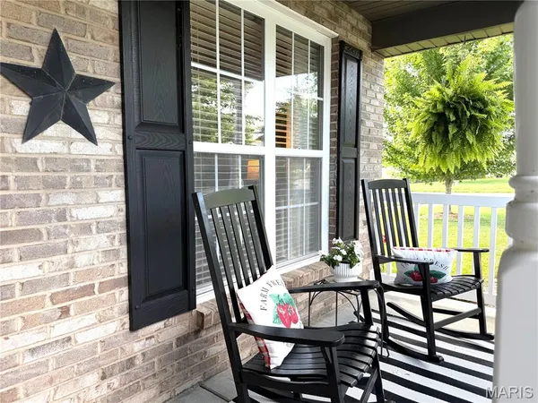 $319,000 | 10918 Fallowfield Drive, Lebanon, IL 62254