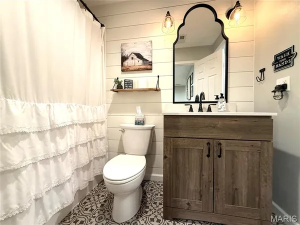 $319,000 | 10918 Fallowfield Drive, Lebanon, IL 62254