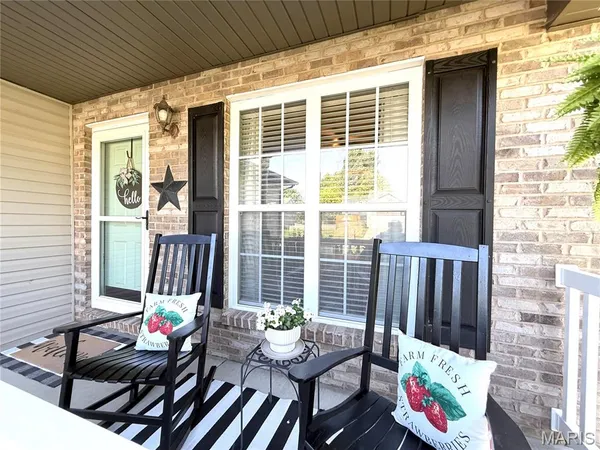 $319,000 | 10918 Fallowfield Drive, Lebanon, IL 62254