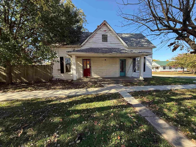 $49,900 | 206 North 3rd Street, Owensville, IN 47665