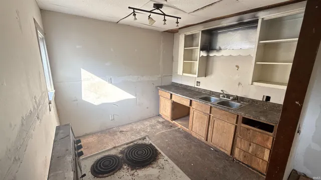 $55,000 | 206 North 3rd Street, Owensville, IN 47665