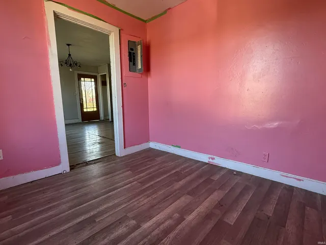 $49,900 | 206 North 3rd Street, Owensville, IN 47665