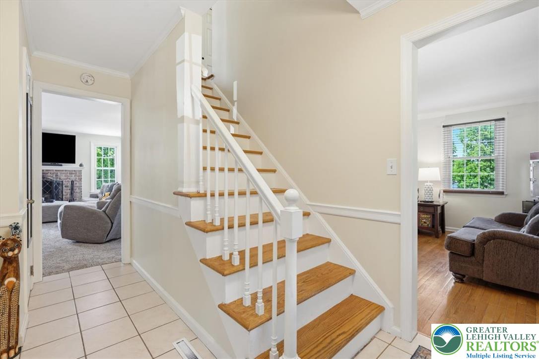 3547 Hecktown Road Bethlehem, PA 18020 - Photo 5 of 69