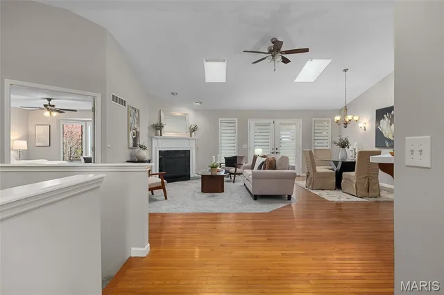 $362,000 | 807 Briarwood Court, Lake St. Louis, MO 63367