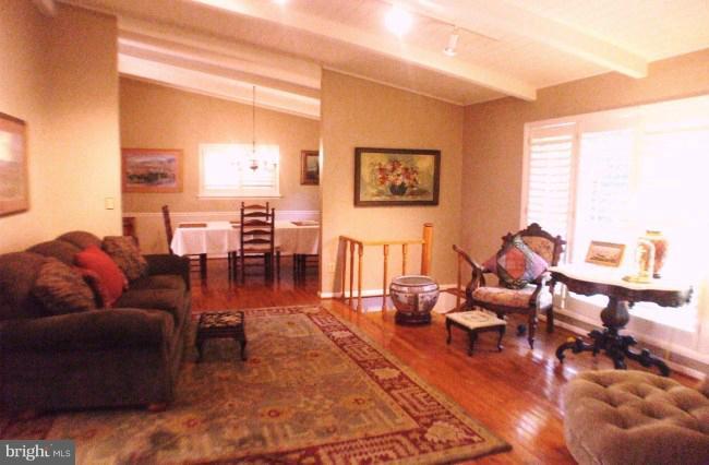 723 Petersburg Road Davidsonville, MD 21035 - Photo 2 of 30 Living Room