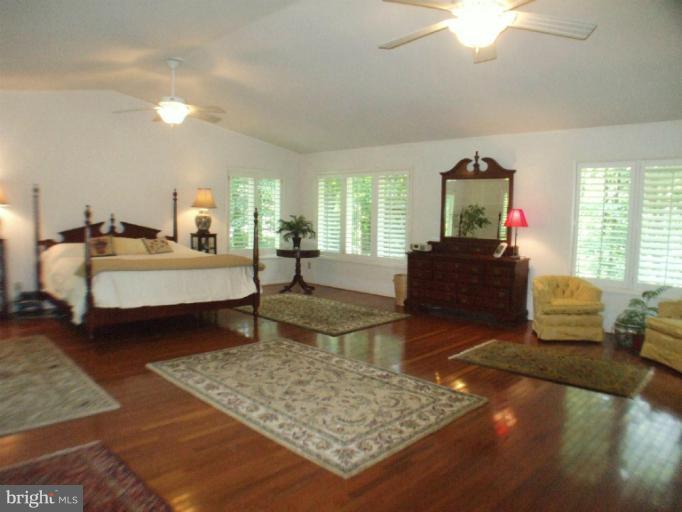 723 Petersburg Road Davidsonville, MD 21035 - Photo 13 of 30 Bedroom (Master)