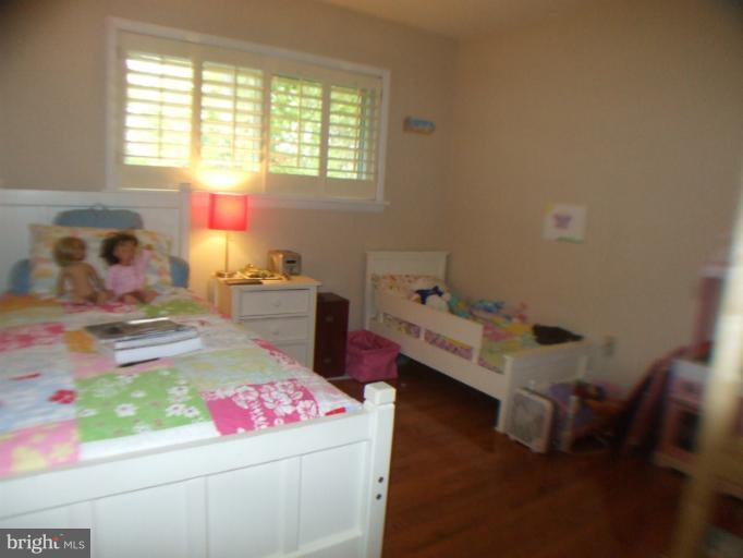 723 Petersburg Road Davidsonville, MD 21035 - Photo 20 of 30 Bedroom