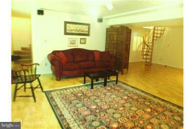 723 Petersburg Road Davidsonville, MD 21035 - Photo 21 of 30 Basement rec room