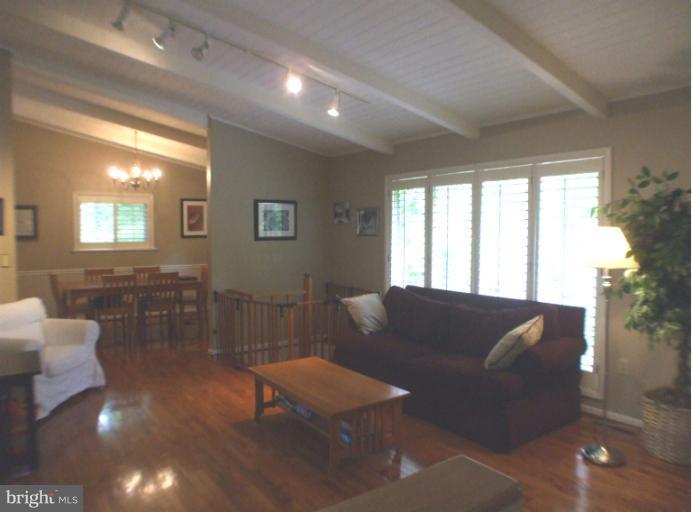 723 Petersburg Road Davidsonville, MD 21035 - Photo 25 of 30 Living Room