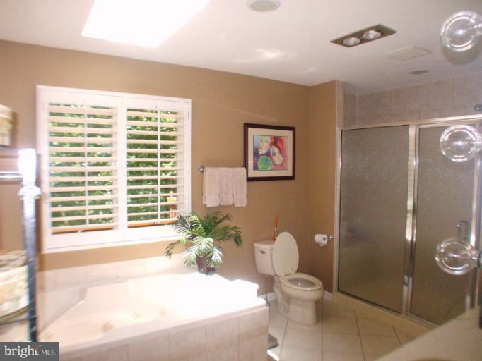 723 Petersburg Road Davidsonville, MD 21035 - Photo 10 of 30 Bath (Master)