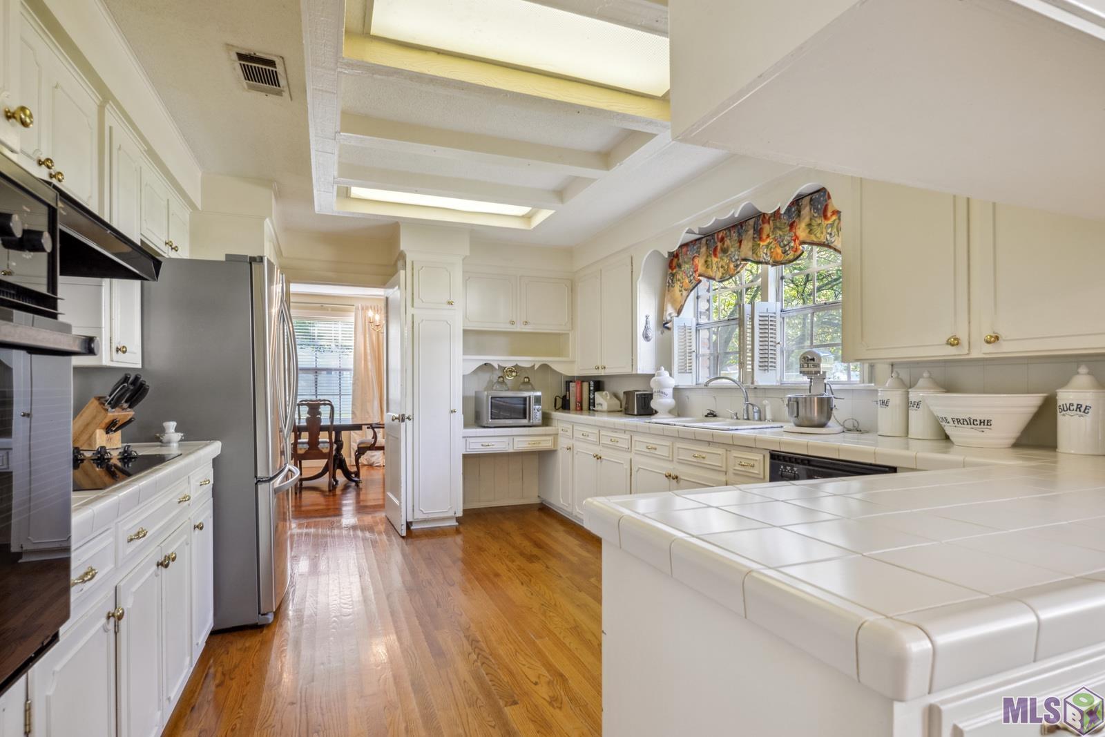 1407 Stephens Avenue Baton Rouge, LA 70808 - Photo 4 of 13 Gallery Image 4