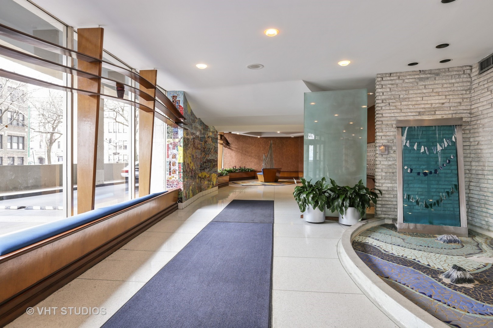 6301 North Sheridan Road, Unit 8G Chicago, IL 60660 - Photo 2 of 8