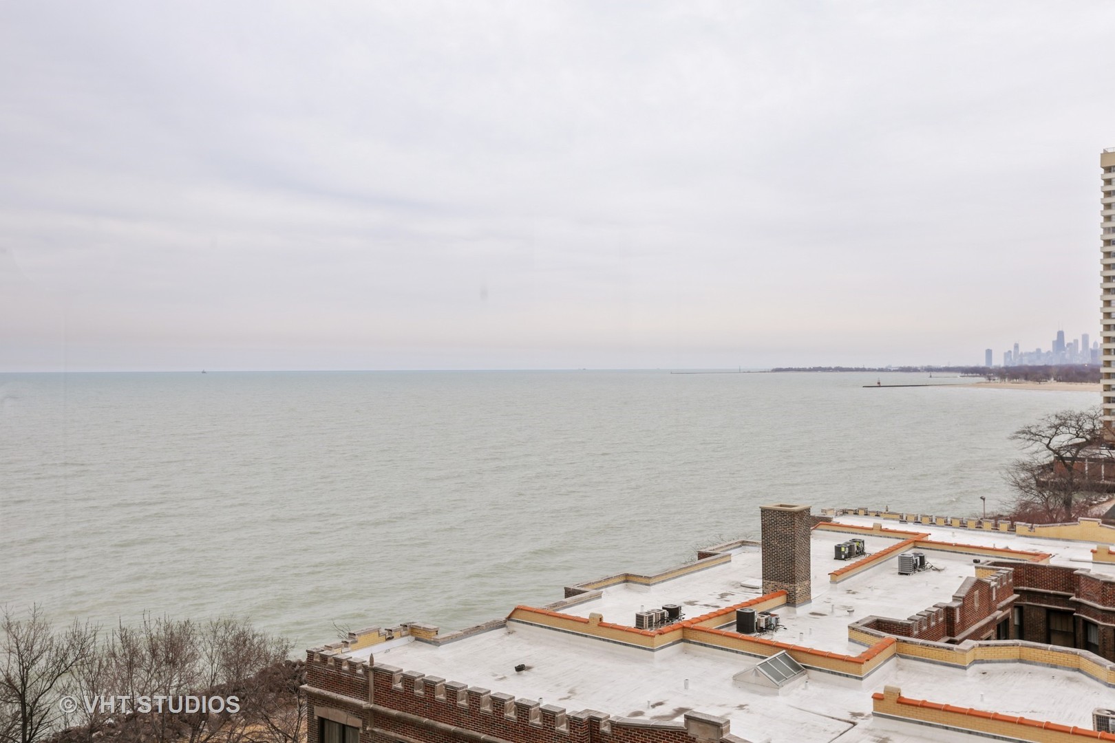 6301 North Sheridan Road, Unit 8G Chicago, IL 60660 - Photo 8 of 8