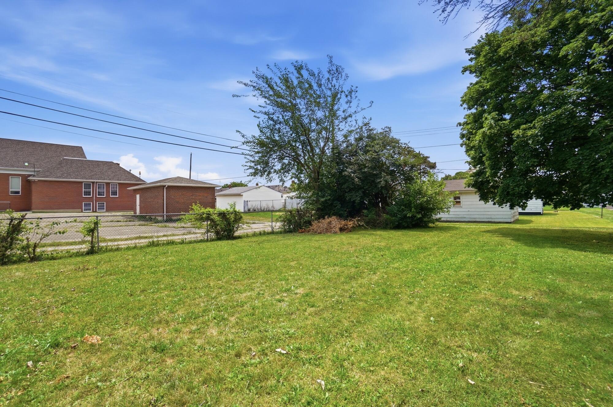 2015 Clifton Avenue Springfield, OH 45505 - Photo 49 of 56 274