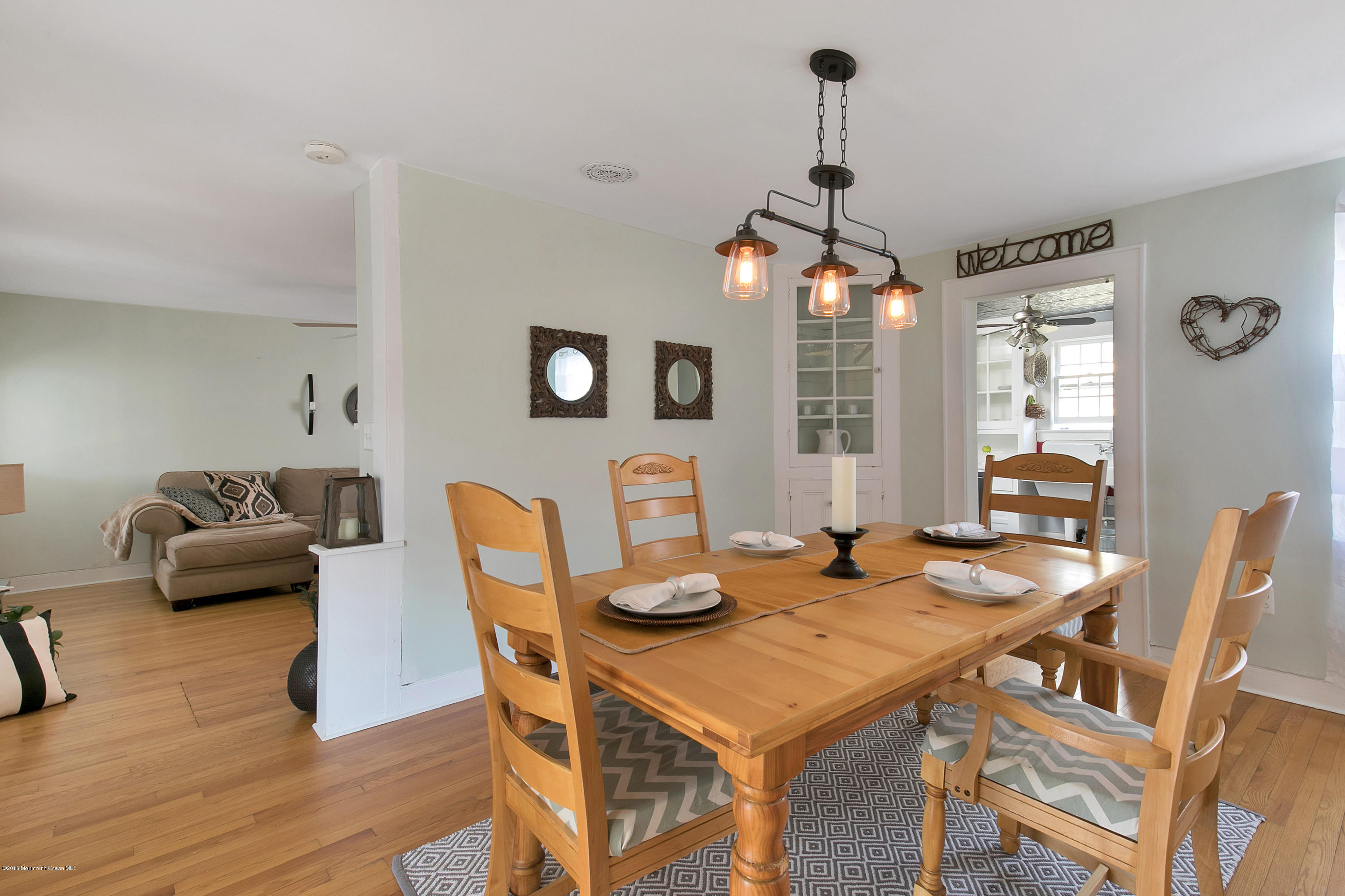 116 Oak Hill Road Middletown, NJ 07701 - Photo 8 of 18 116 Oak Hill Rd Red Bank NJ-print-019-16