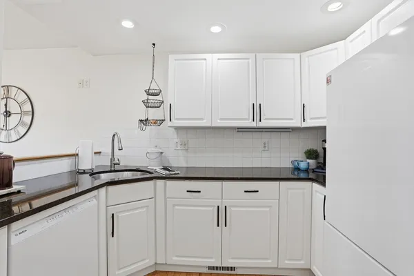 $550,000 | 3 Strawberry Lane, Unit A, Hudson, MA 01749