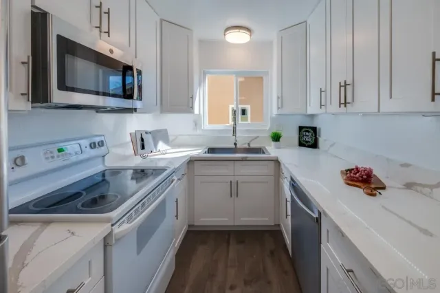 $549,800 | 10532 Caminito Rimini, San Diego, CA 92129