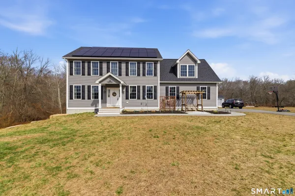 $649,999 | 26 Quakertown Meadows, Ledyard, CT 06339