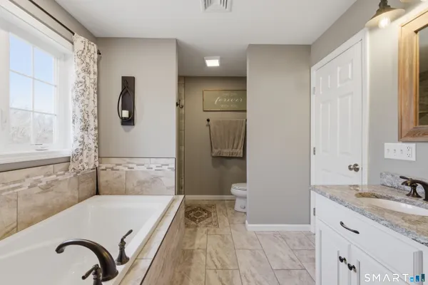 $649,999 | 26 Quakertown Meadows, Ledyard, CT 06339