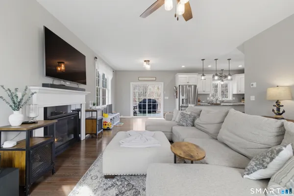 $649,999 | 26 Quakertown Meadows, Ledyard, CT 06339