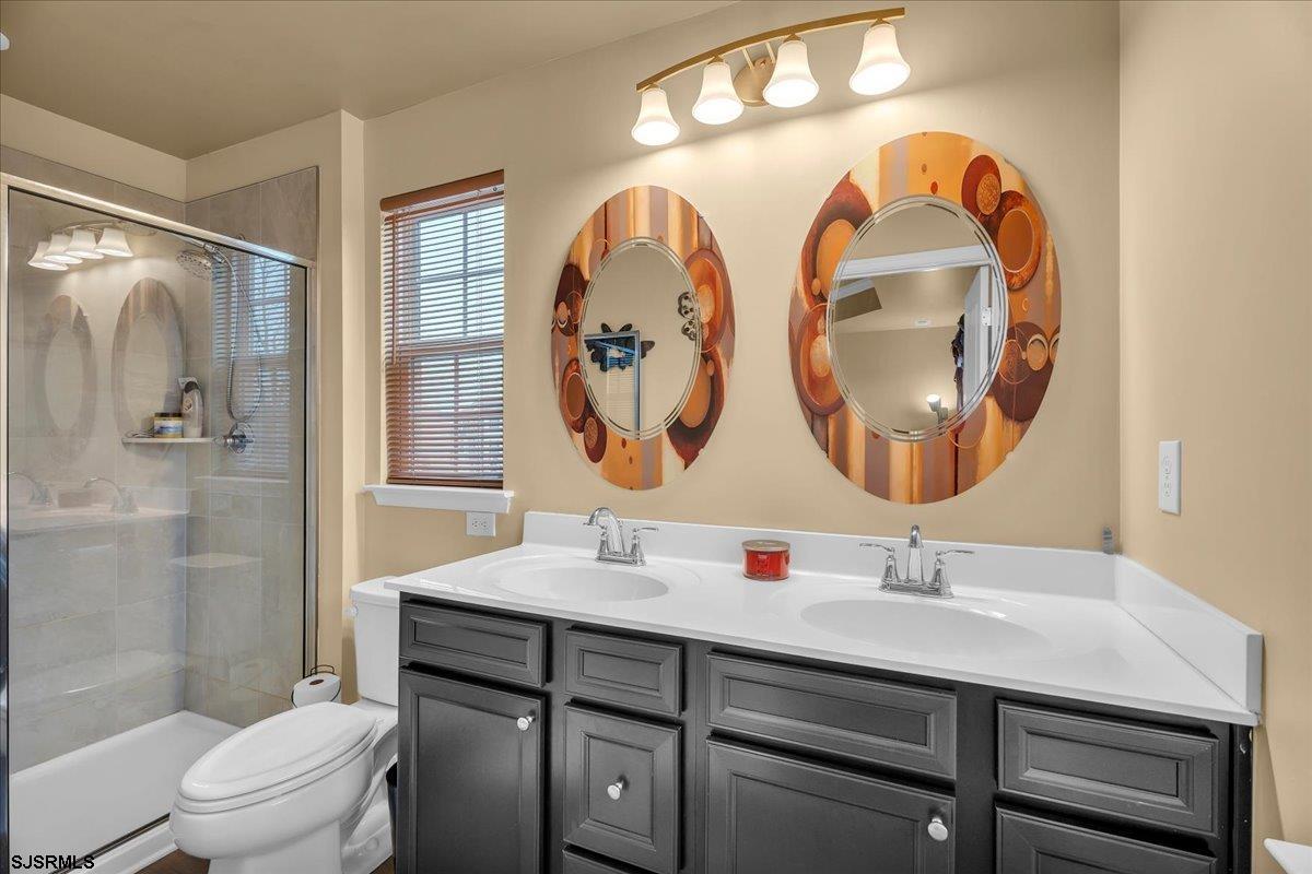204 Freedom Way Sicklerville, NJ 08081 - Photo 16 of 32