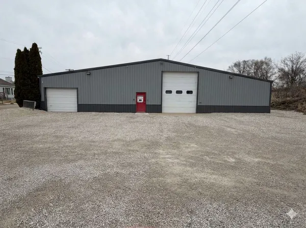 $899,000 | 300 West Joliet Street, Ottawa, IL 61350