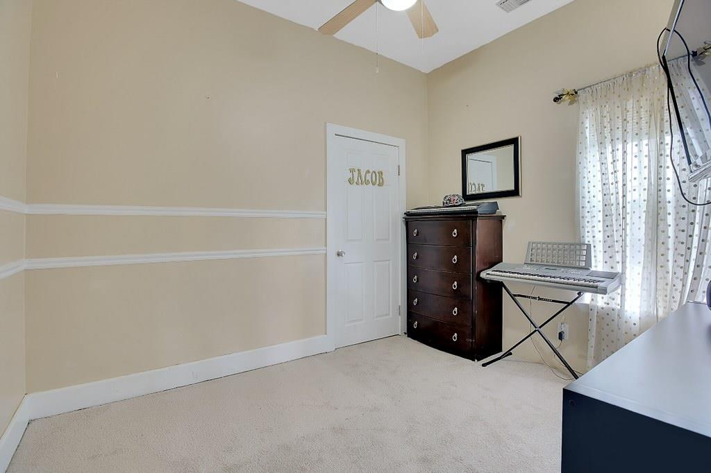 1408 Hazel Street Gridley, CA 95948 - Photo 16 of 60 a view of a livingroom with furniture and window