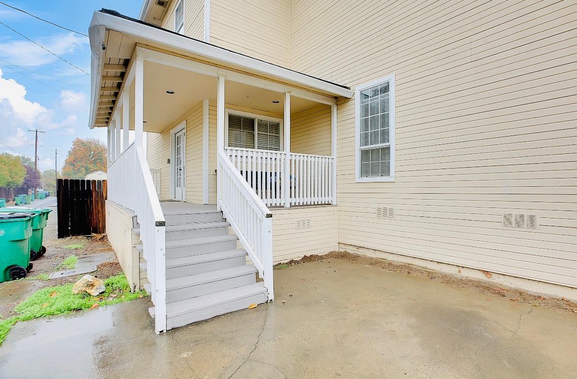 1408 Hazel Street Gridley, CA 95948 - Photo 53 of 60 a view of a house with wooden fence