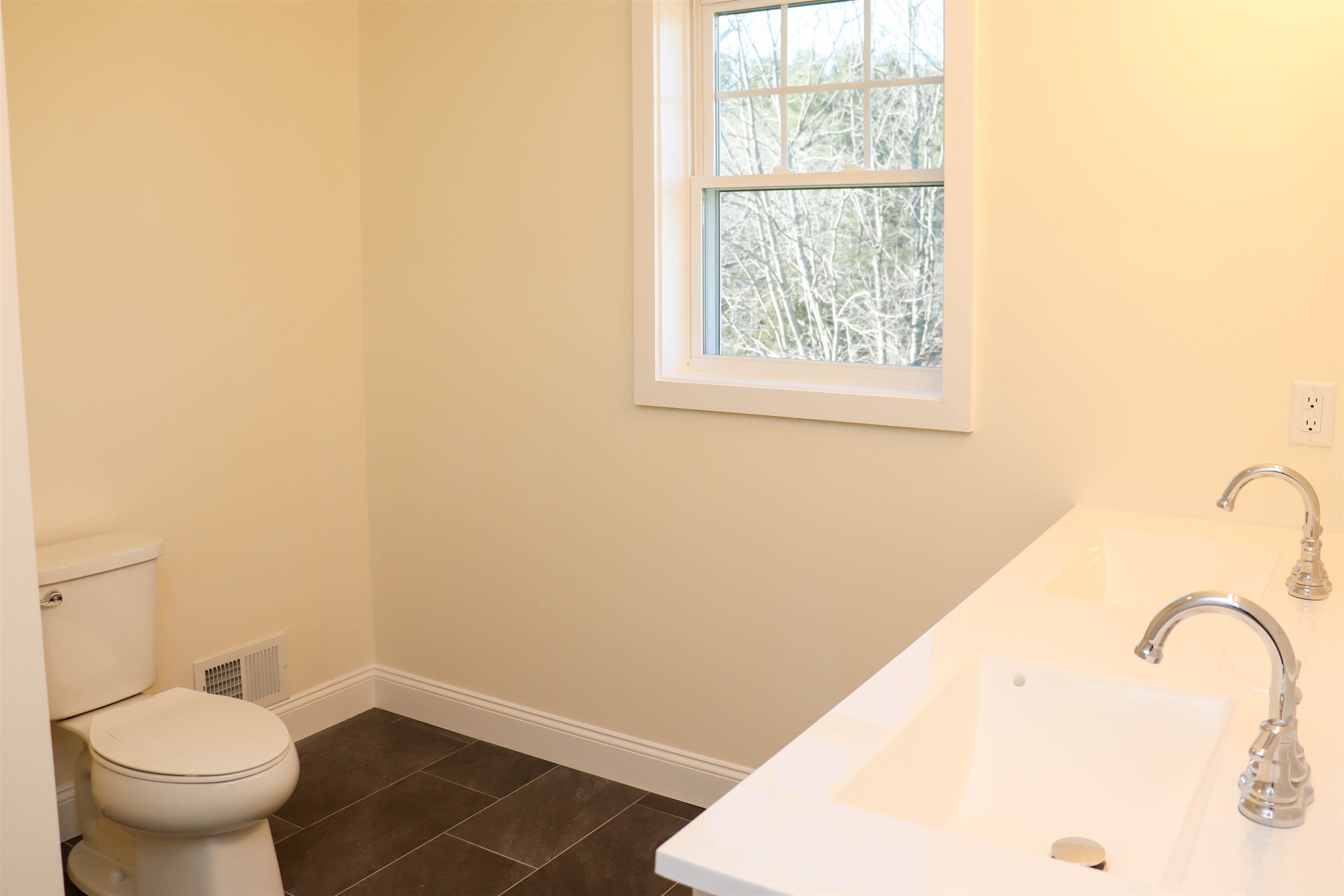 3 B Bovee Way, Unit 3B Epping, NH 03042 - Photo 21 of 34