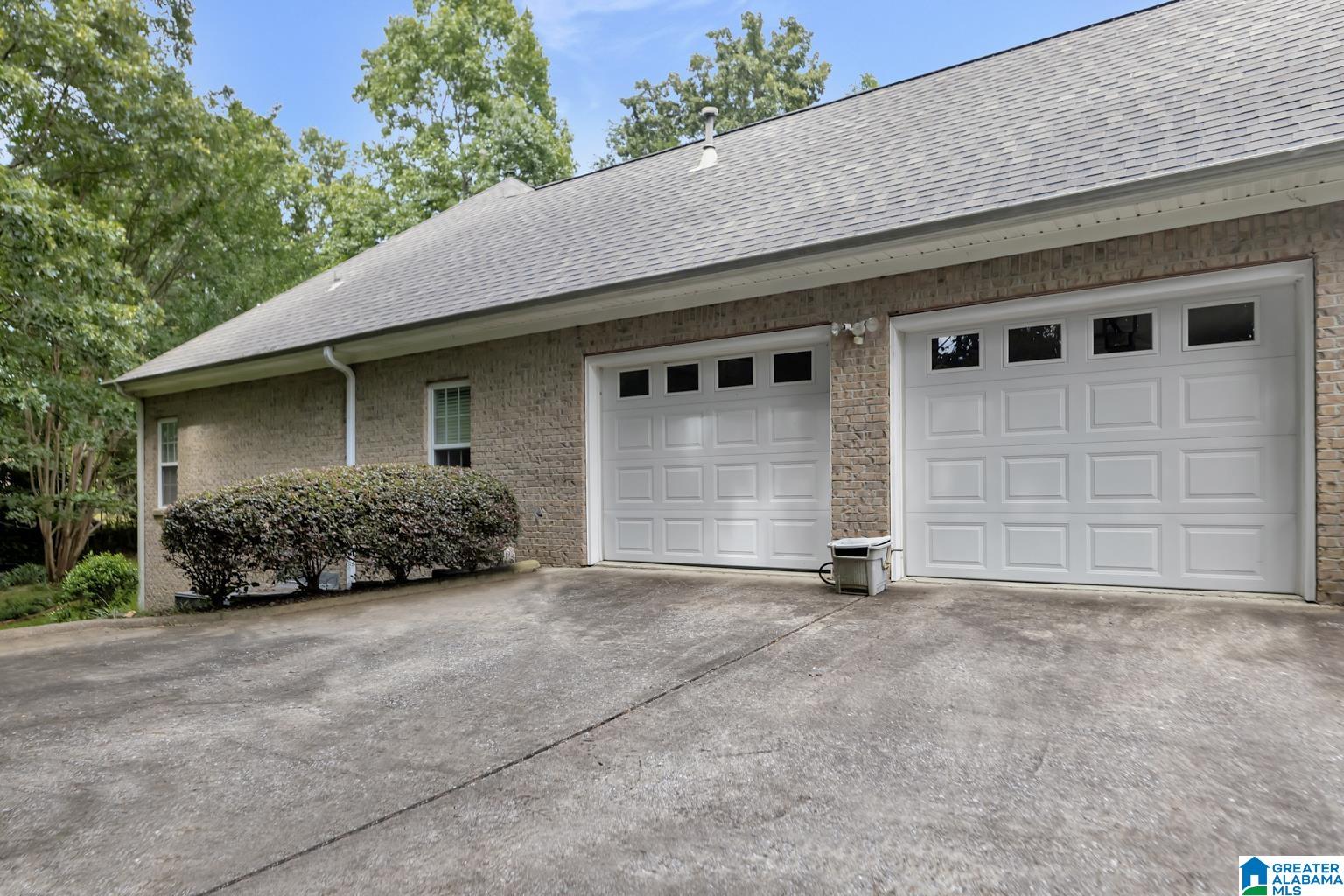 2962 Lone Oak Road Bessemer, AL 35023 - Photo 3 of 61