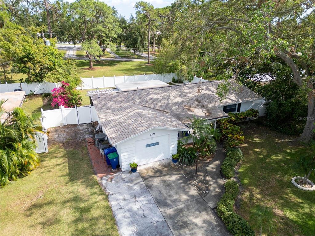 5831 Hillside Street Seminole, FL 33772 - Photo 2 of 26 a view of yard