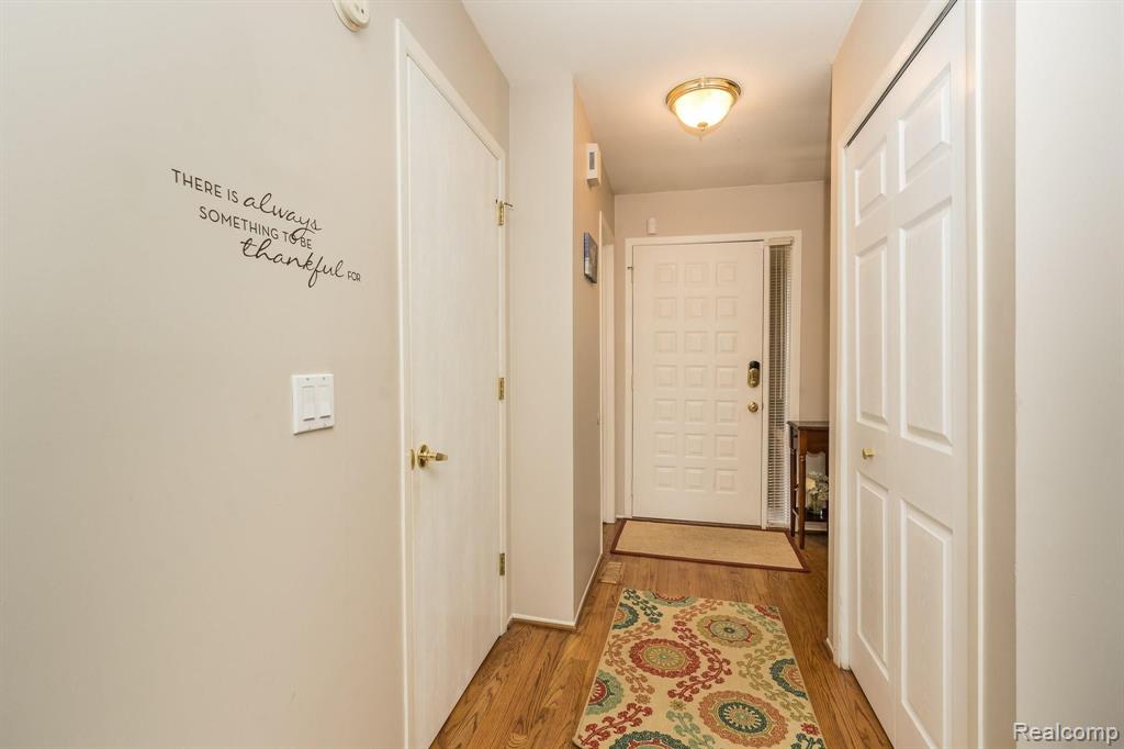 618 Byron Court Rochester Hills, MI 48307 - Photo 16 of 31