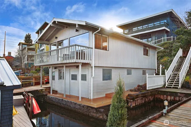 $925,000 | 3012 Fuhrman Avenue East, Unit A, Seattle, WA 98102