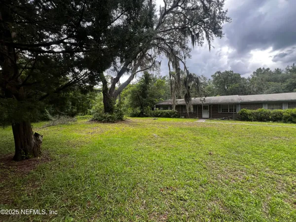 $298,900 | 2731 Howard Road, Middleburg, FL 32068