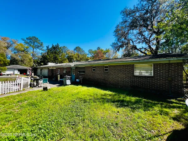 $298,900 | 2731 Howard Road, Middleburg, FL 32068